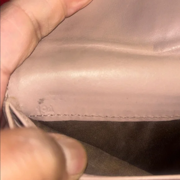 Miu Miu Beige Crocodile-Embossed Wallet - Picture 6 of 10